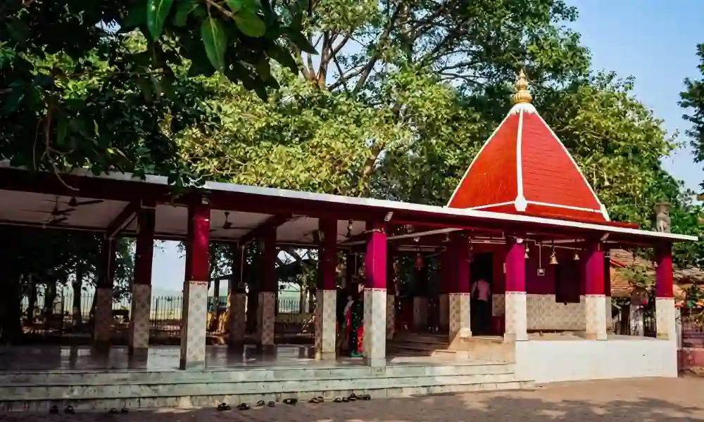 Kankalitala Temple spiritual destination near Shantiniketan
