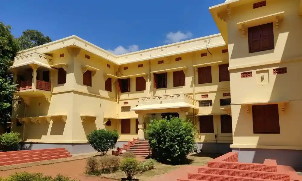 Rabindra Bhavan Museum heritage attraction in Shantiniketan